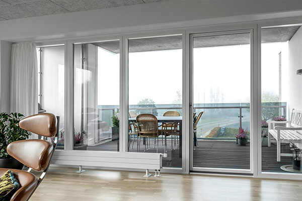 Rationel AURAPLUS Timber/Aluminium Window Range Rationel AURAPLUS Timber/Aluminium Window Range